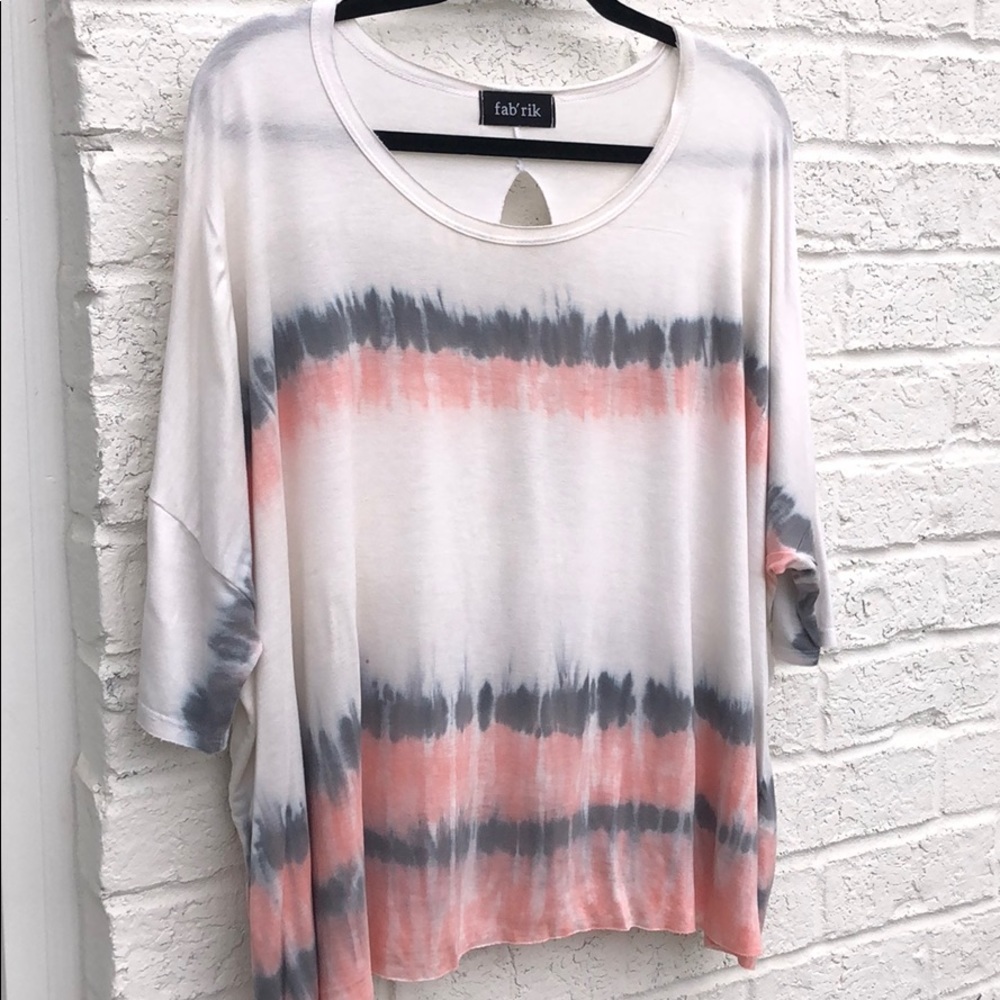 Oversized tee